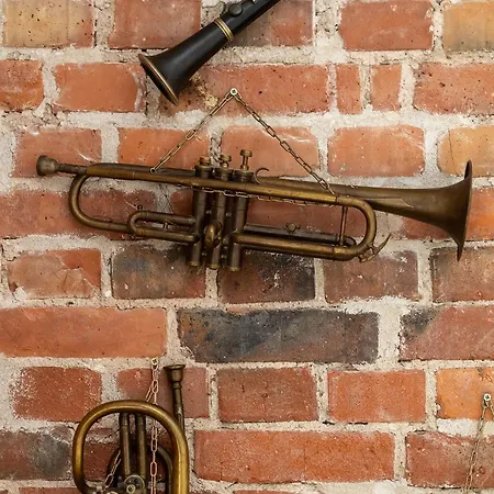 Apartment Stare Music *